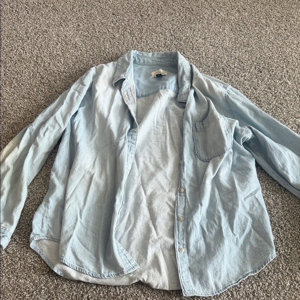 Universal Thread Light Blue Casual Shirt